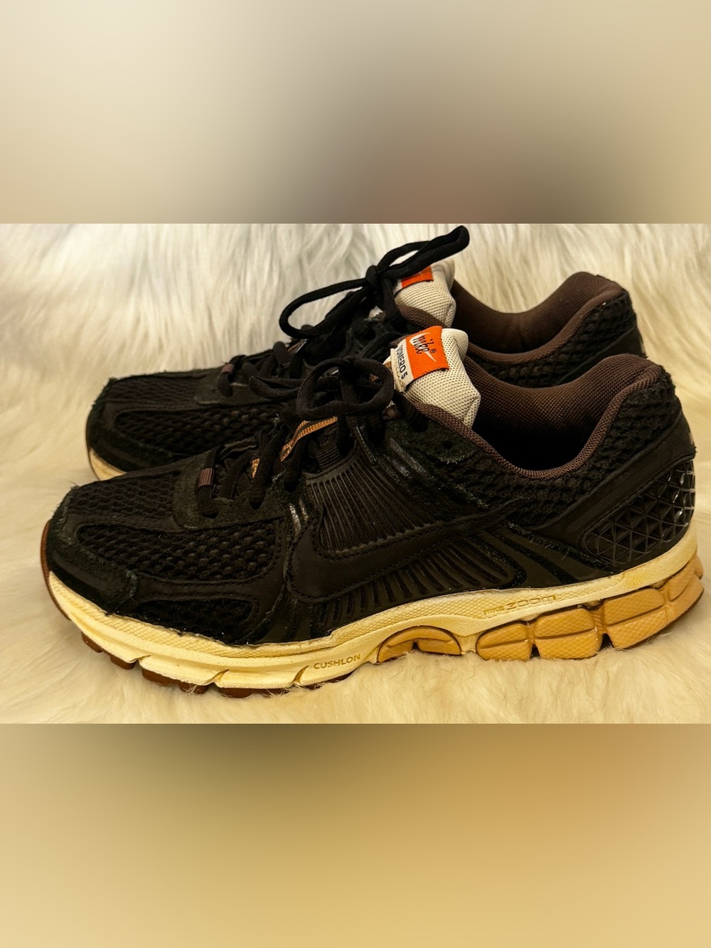 Nike Zoom Vomero 5 Premium Black Sesame Running Shoes Sneakers Women’s 7.5